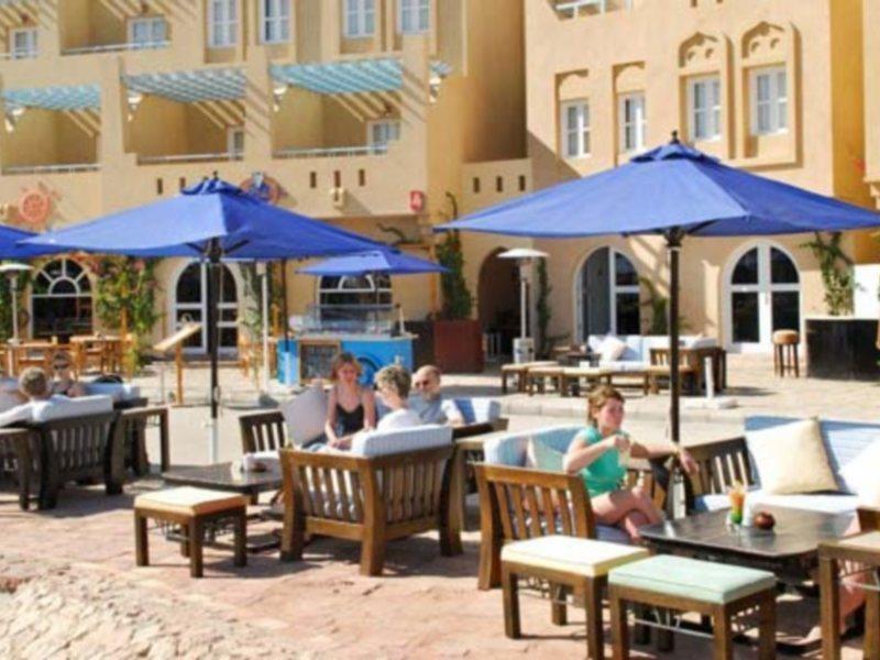 Captain'S Inn Hotel Gurdaka Kültér fotó