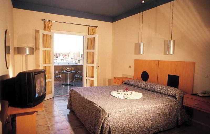 Captain'S Inn Hotel Gurdaka Kültér fotó